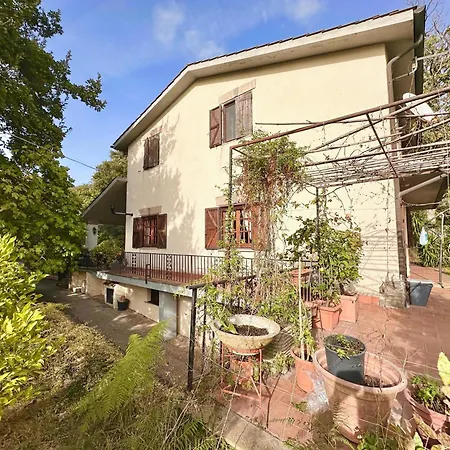 Проживание в семье La Casa Nel Bosco