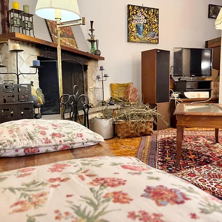 Проживание в семье La Casa Nel Bosco *