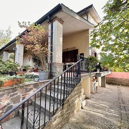 Проживание в семье La Casa Nel Bosco *