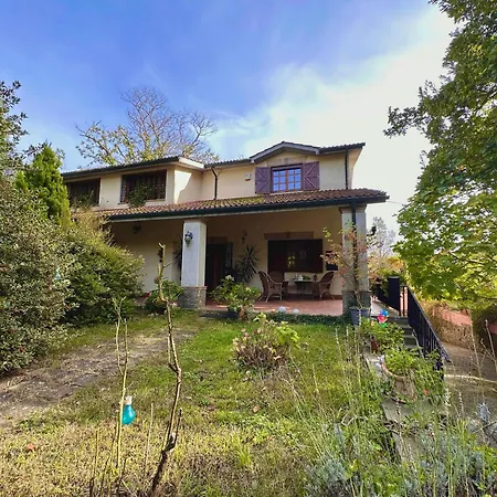 La Casa Nel Bosco Проживание в семье Manziana