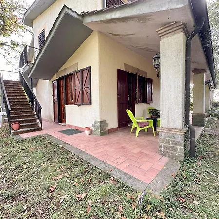 Проживание в семье La Casa Nel Bosco *